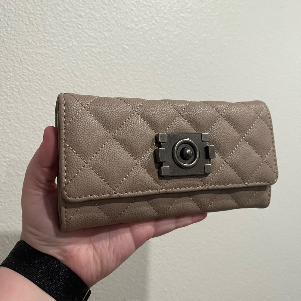 NWOT Quilted Tan Wallet